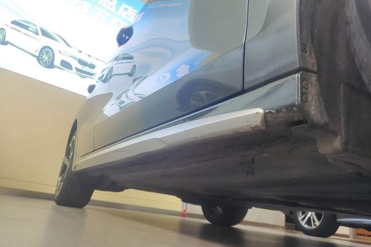 Used Audi A3 2024 Sportback 35 TFSI Luxury Sports Model Right Side Sill