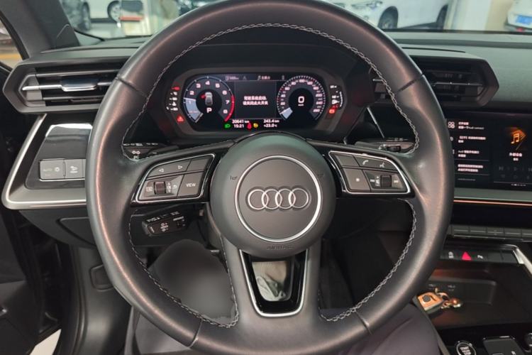 Used Audi A3 2024 Sportback 35 TFSI Fashionable Sports Model Steering Wheel