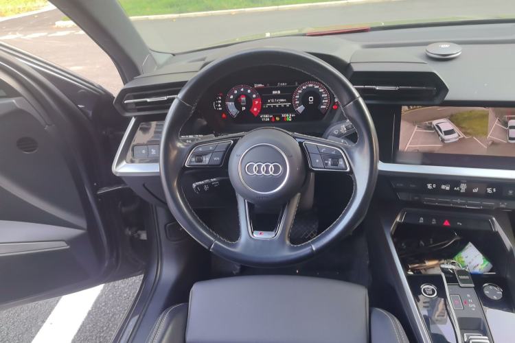 Used Audi A3 2024 A3L Limousine 35 TFSI Fashion Sport Model Steering Wheel