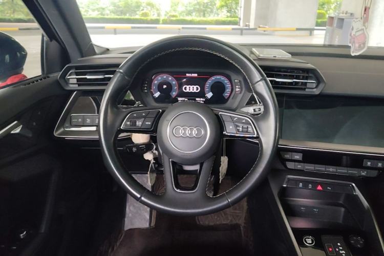 Used Audi A3 2024 Sportback 35 TFSI Fashionable Sports Model Steering Wheel