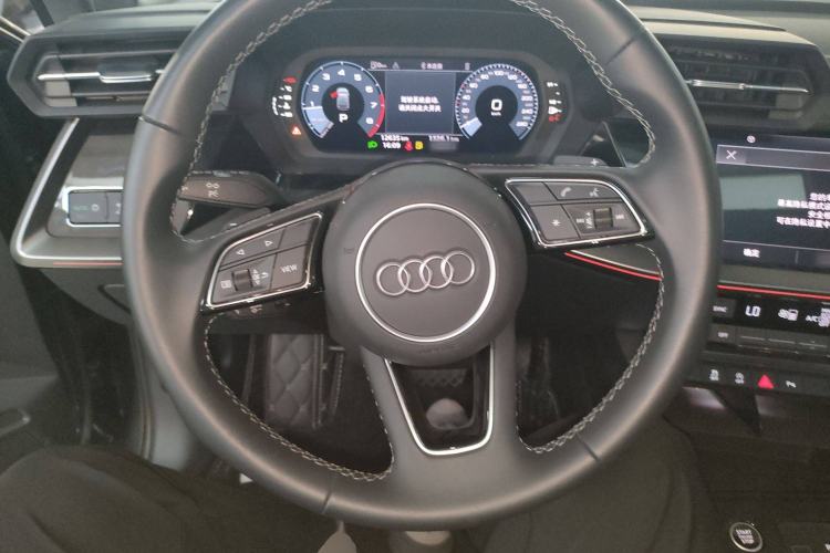 Used Audi A3 2024 Sportback 35 TFSI Fashionable Sports Model Steering Wheel