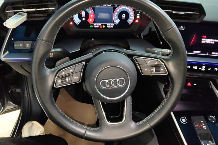 Used Audi A3 2024 Sportback 35 TFSI Fashionable Sports Model Steering Wheel