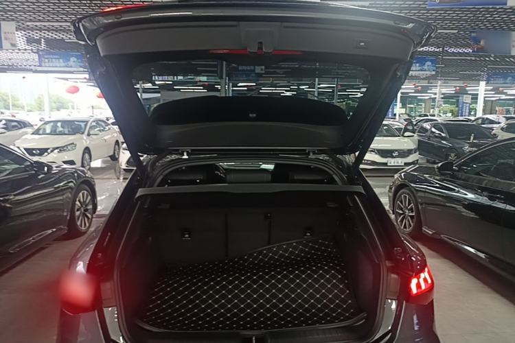 Used Audi A3 2024 Sportback 35 TFSI Fashionable Sports Model Trunk
