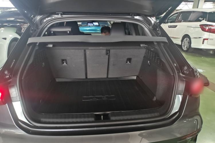 Used Audi A3 2024 Sportback 35 TFSI Fashionable Sports Model Trunk