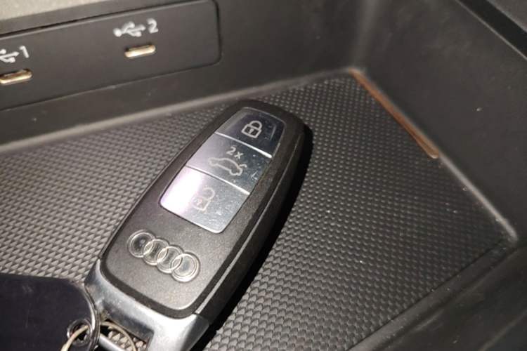 Used Audi A3 2024 A3L Limousine 35 TFSI Fashion Sport Model Vehicle Key