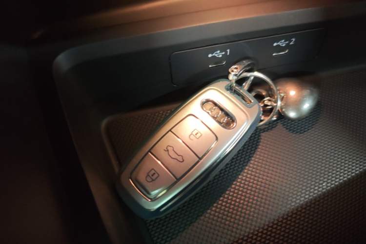 Used Audi A3 2024 Sportback 35 TFSI Fashionable Sports Model Vehicle Key