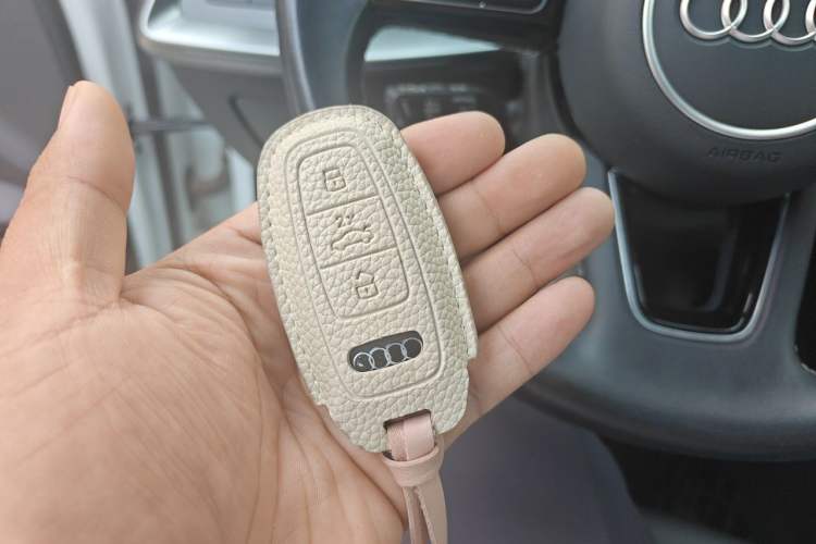 Used Audi A3 2024 A3L Limousine 35 TFSI Fashion Sport Model Vehicle Key