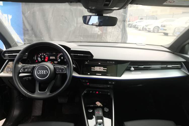 Used Audi A3 2024 A3L Limousine 35 TFSI Fashion Sport Model Center Console