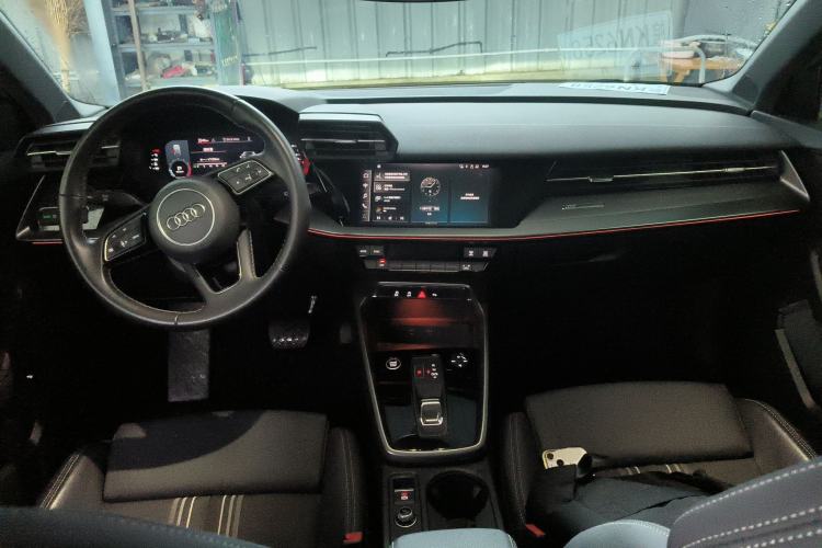 Used Audi A3 2024 Sportback 35 TFSI Fashionable Sports Model Center Console