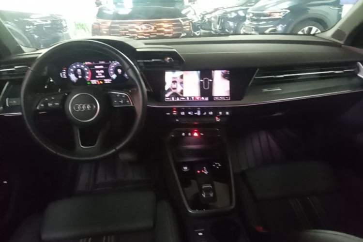 Used Audi A3 2024 A3L Limousine 35 TFSI Fashion Sport Model Center Console