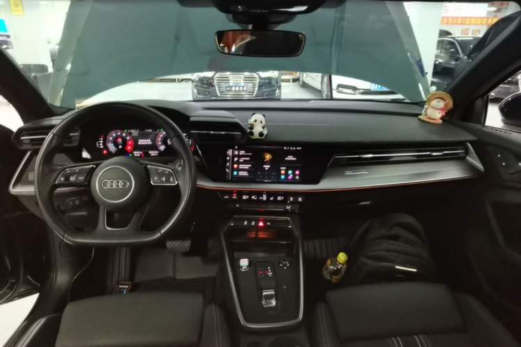 Used Audi A3 2024 Sportback 35 TFSI Fashionable Sports Model Center Console