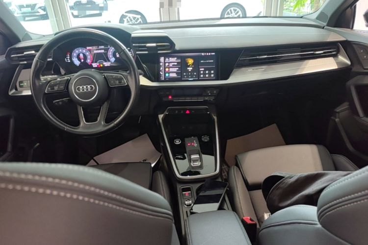 Used Audi A3 2024 A3L Limousine 35 TFSI Fashion Sport Model Center Console