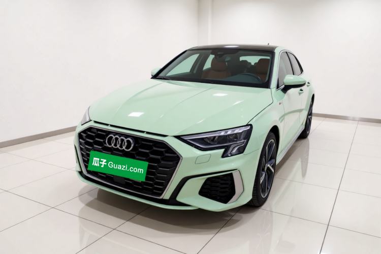 Audi A3 2024 Sportback 35 TFSI Fashionable Sports Model