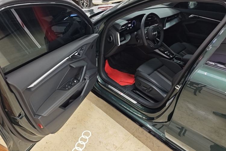 Used Audi A3 2024 A3L Limousine 35 TFSI Fashion Sport Model Driver Seat