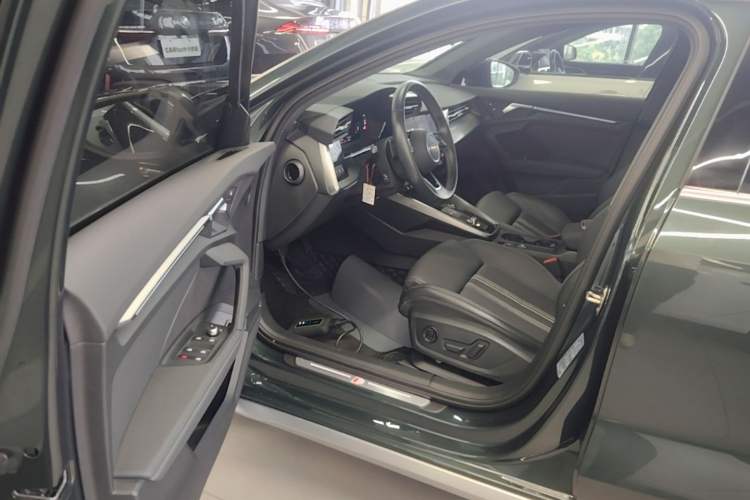Used Audi A3 2024 Sportback 35 TFSI Fashionable Sports Model Driver Seat