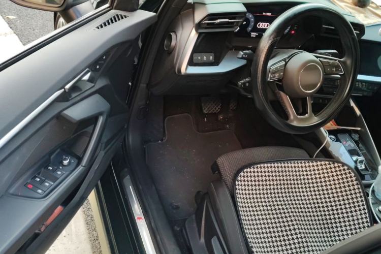 Used Audi A3 2024 Sportback 35 TFSI Advanced Sport Edition Driver Seat