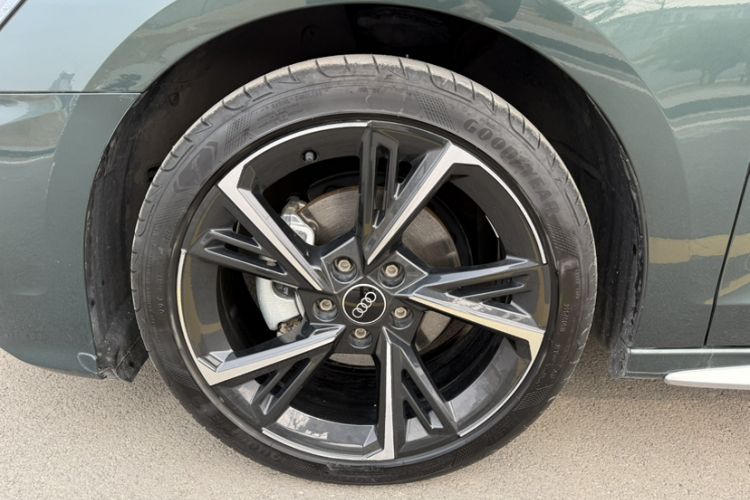 Used Audi A3 2024 Sportback 35 TFSI Fashionable Sports Model Exterior 2