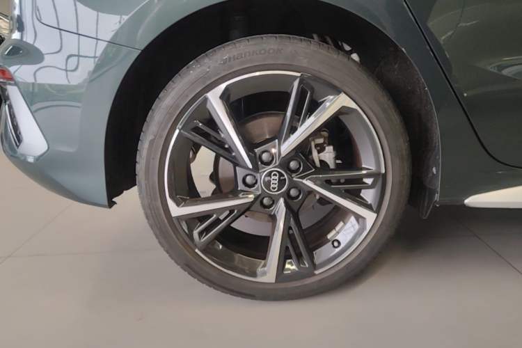Used Audi A3 2024 Sportback 35 TFSI Fashionable Sports Model Exterior 5
