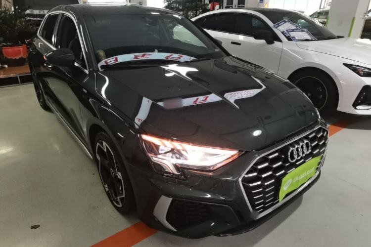 Used Audi A3 2024 Sportback 35 TFSI Fashionable Sports Model Front Right 45 Deg