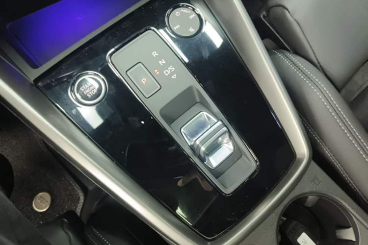 Used Audi A3 2024 A3L Limousine 35 TFSI Fashion Sport Model Gear Lever