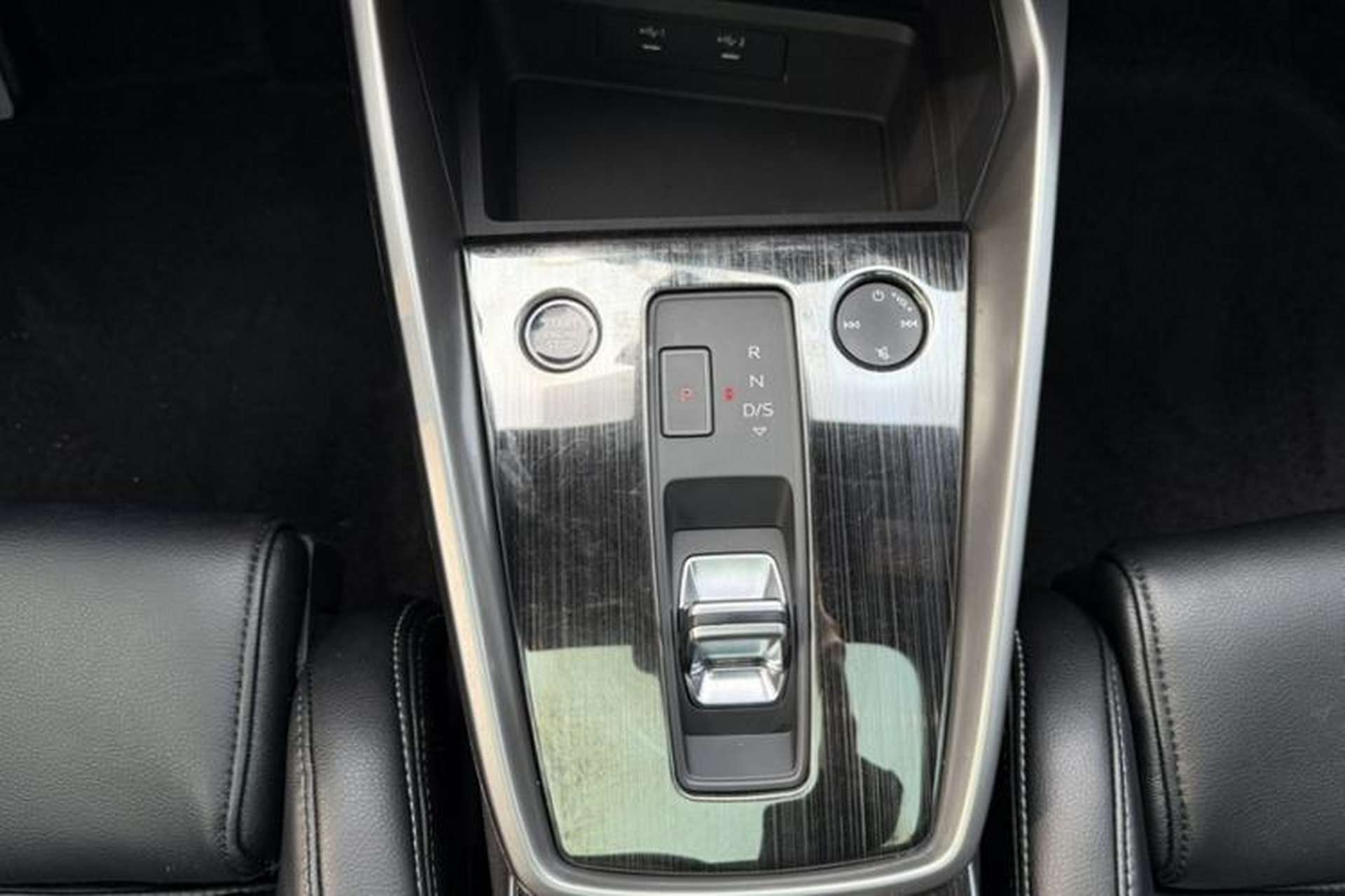 Used Audi A3 2024 Sportback 35 TFSI Fashionable Sports Model Gear Lever