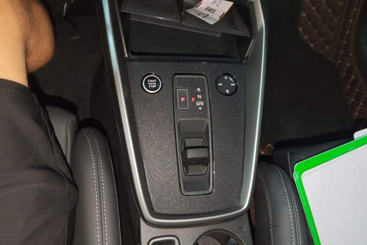Used Audi A3 2024 A3L Limousine 35 TFSI Fashion Sport Model Gear Lever