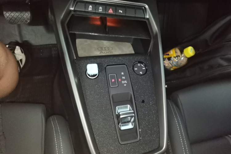 Used Audi A3 2024 Sportback 35 TFSI Fashionable Sports Model Gear Lever