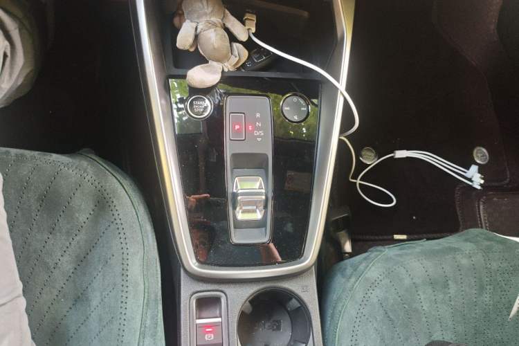 Used Audi A3 2024 Sportback 35 TFSI Fashionable Sports Model Gear Lever