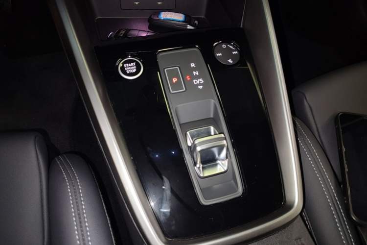 Used Audi A3 2024 Sportback 35 TFSI Fashionable Sports Model Gear Lever