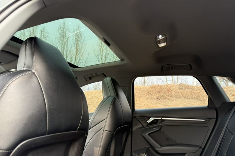 Used Audi A3 2024 Sportback 35 TFSI Fashionable Sports Model Headliner