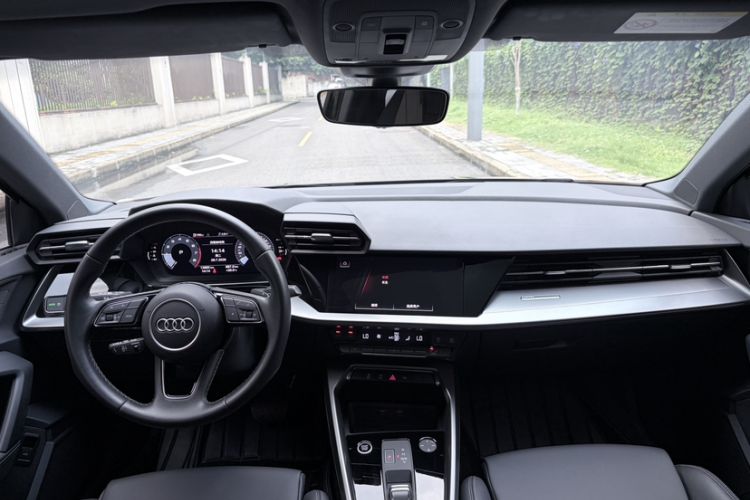 Used Audi A3 2024 A3L Limousine 35 TFSI Fashion Sport Model Interior 2