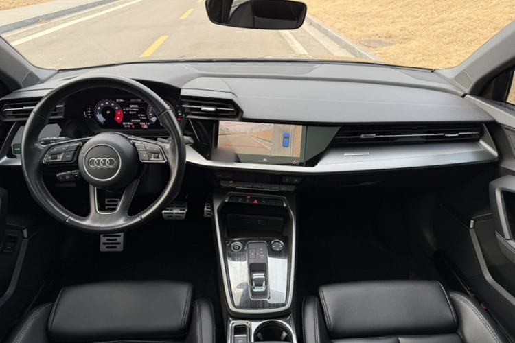 Used Audi A3 2024 Sportback 35 TFSI Fashionable Sports Model Interior 4