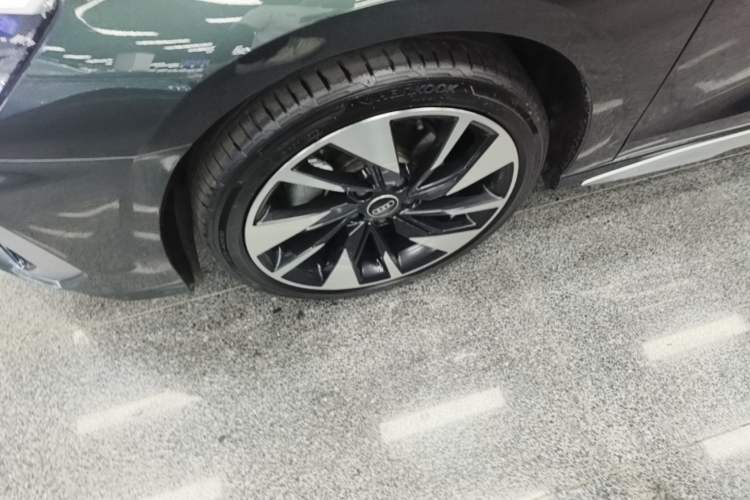 Used Audi A3 2024 A3L Limousine 35 TFSI Fashion Sport Model Left Front Wheel Hub