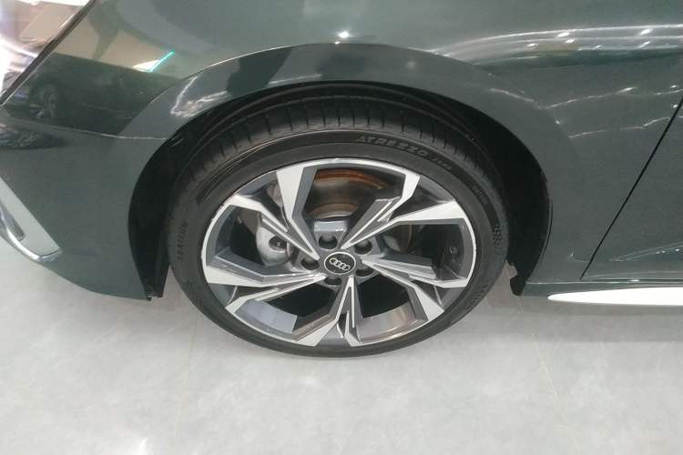 Used Audi A3 2024 A3L Limousine 35 TFSI Luxury Sport Edition Left Front Wheel Hub