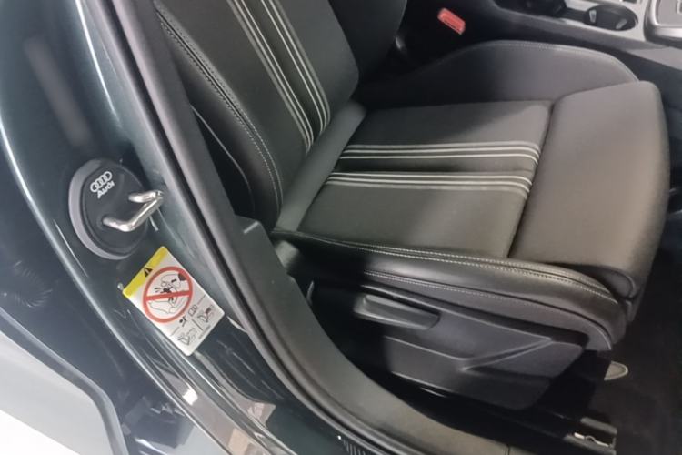 Used Audi A3 2024 A3L Limousine 35 TFSI Fashion Sport Model Right Front Seat