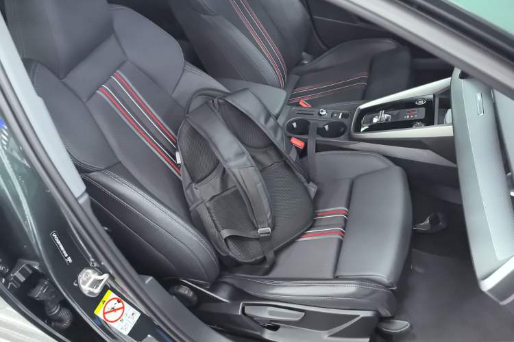 Used Audi A3 2024 A3L Limousine 35 TFSI Fashion Sport Model Right Front Seat