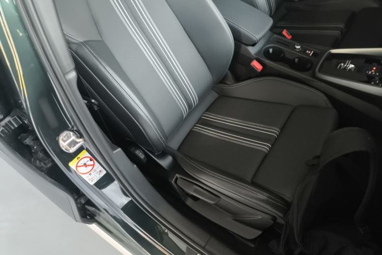 Used Audi A3 2024 A3L Limousine 35 TFSI Fashion Sport Model Right Front Seat