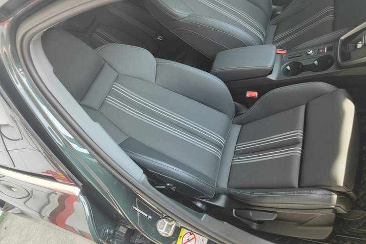 Used Audi A3 2024 A3L Limousine 35 TFSI Fashion Sport Model Right Front Seat