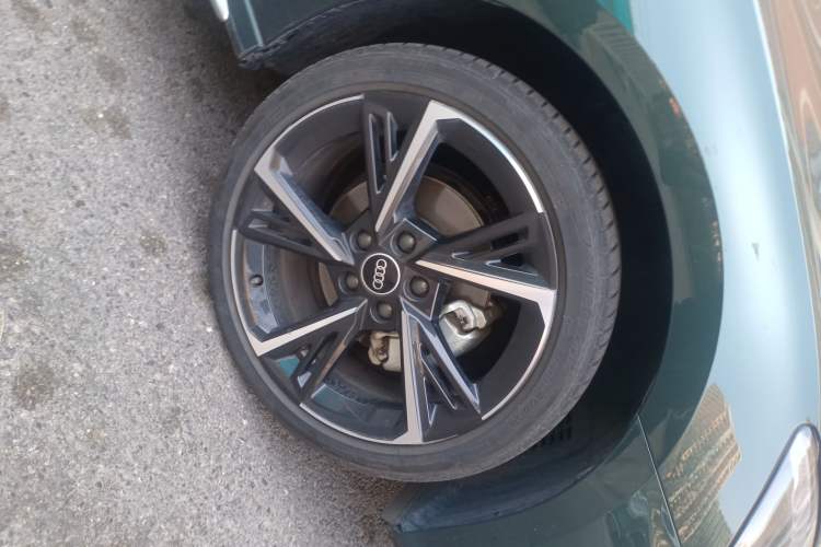 Used Audi A3 2024 Sportback 35 TFSI Fashionable Sports Model Right Front Wheel Hub