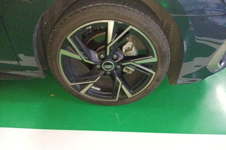 Used Audi A3 2024 Sportback 35 TFSI RS Performance Package Right Front Wheel Hub