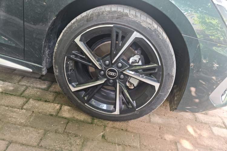 Used Audi A3 2024 Sportback 35 TFSI Fashionable Sports Model Right Front Wheel Hub