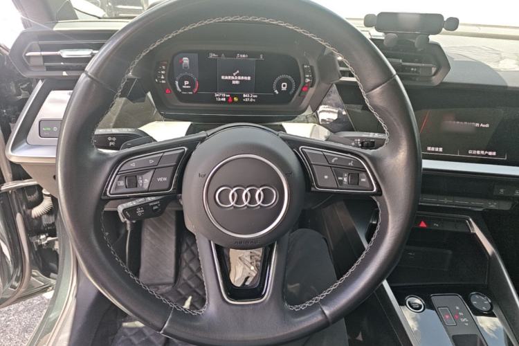 Used Audi A3 2024 Sportback 35 TFSI Fashionable Sports Model Steering Wheel
