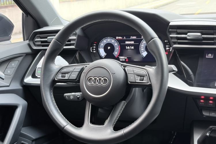 Used Audi A3 2024 A3L Limousine 35 TFSI Fashion Sport Model Steering Wheel
