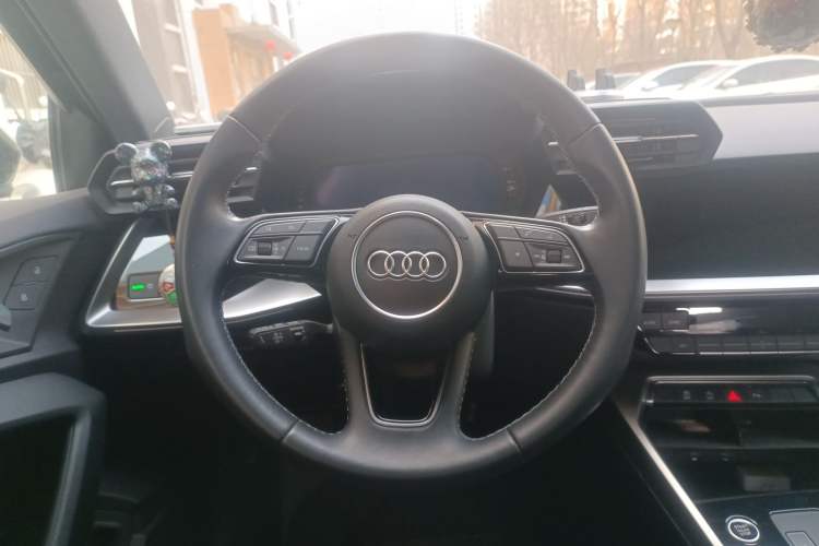 Used Audi A3 2024 Sportback 35 TFSI Fashionable Sports Model Steering Wheel