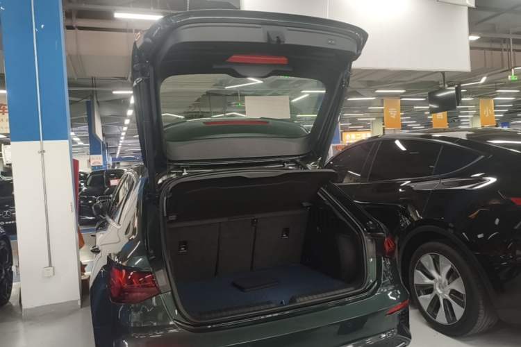 Used Audi A3 2024 Sportback 35 TFSI Fashionable Sports Model Trunk