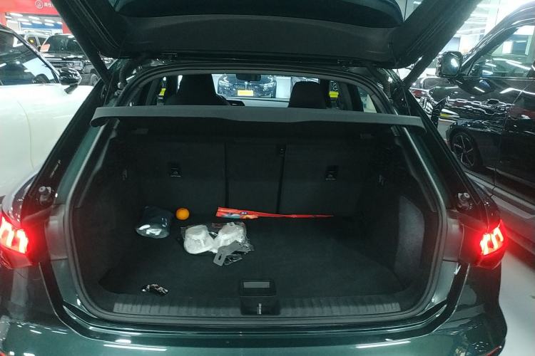 Used Audi A3 2024 Sportback 35 TFSI Fashionable Sports Model Trunk