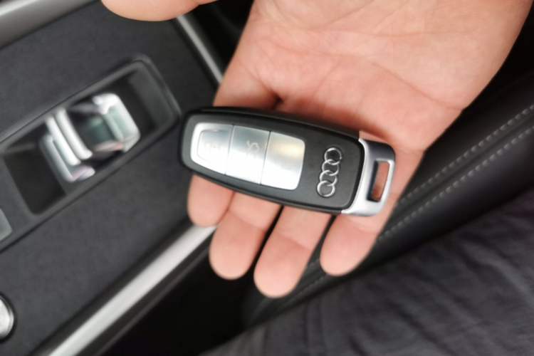 Used Audi A3 2024 Sportback 35 TFSI Fashionable Sports Model Vehicle Key