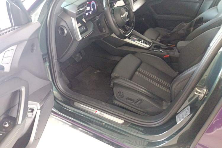 Used Audi A3 2024 Sportback 35 TFSI Fashionable Sports Model Driver Seat