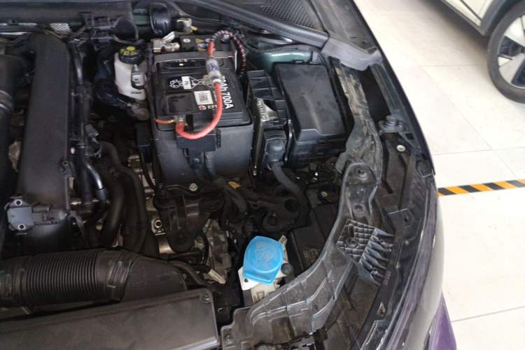 Used Audi A3 2024 Sportback 35 TFSI Fashionable Sports Model Engine Bay Left