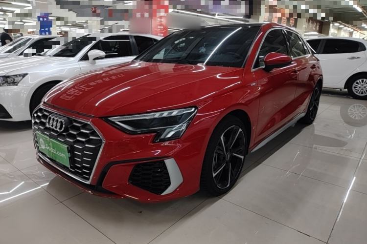 Audi A3 2024 Sportback 35 TFSI Fashionable Sports Model